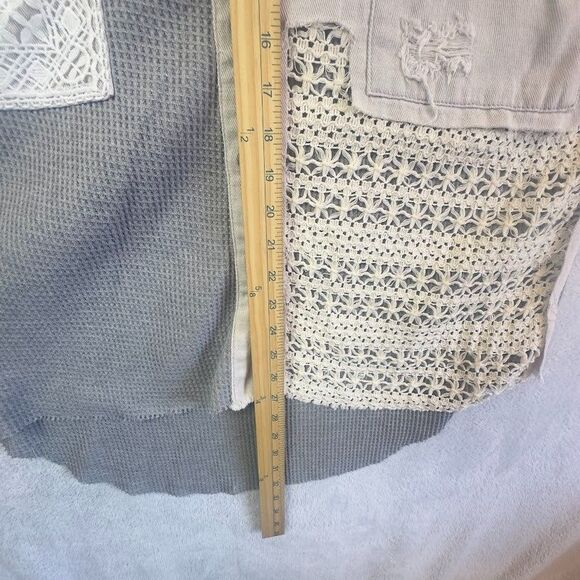 POL Distressed Patchwork Lace Medium Waffle Knit Shacket Gray Boho Jacket NWOT - Picture 8 of 8